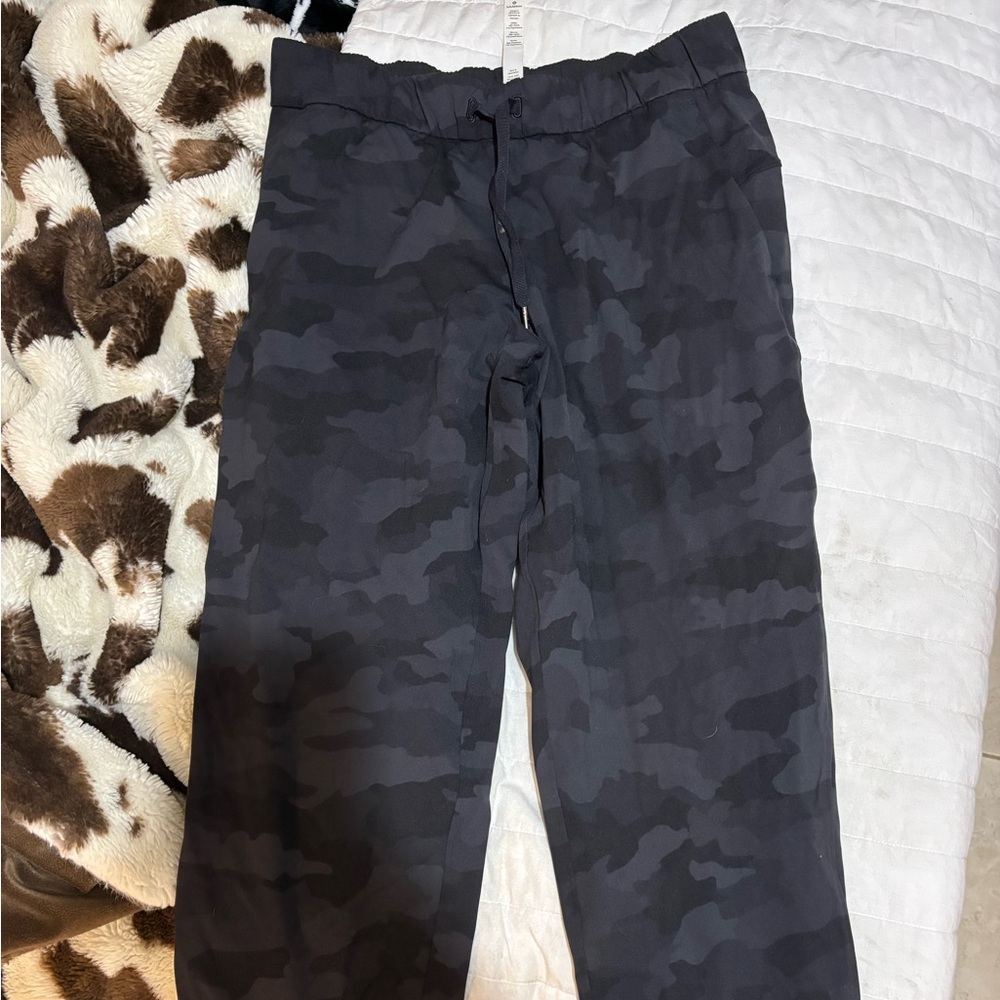 Lululemon joggers